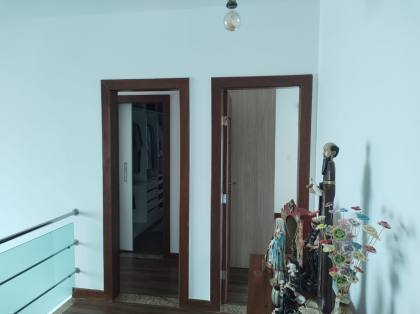 Casa Duplex 4/4 em Busca vida