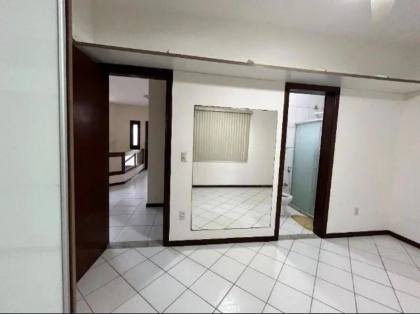 Casa em Buraquinho