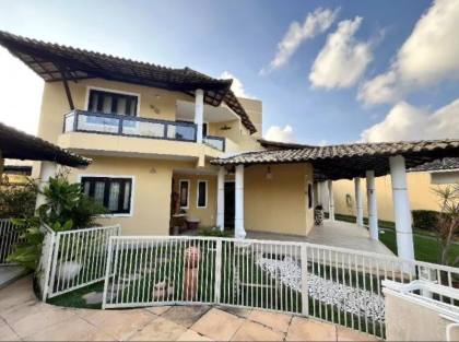Casa em Buraquinho