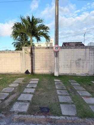 SPAZIO SOBERANO 2/4 Com suíte / Buraquinho