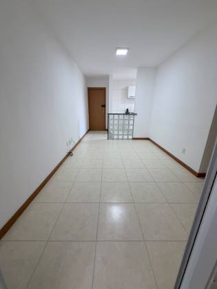 SPAZIO SOBERANO 2/4 Com suíte / Buraquinho