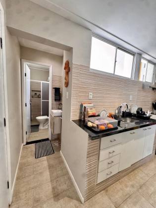 Barra 2/4 com suíte / Jardim Brasil