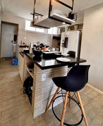 Barra 2/4 com suíte / Jardim Brasil