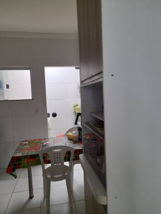 Casa 4/4 com suíte em  Buraquinho