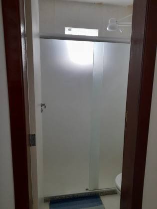 Casa 4/4 com suíte em  Buraquinho