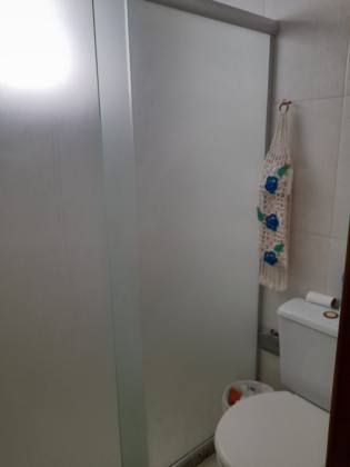 Casa 4/4 com suíte em  Buraquinho