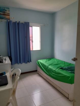 Casa 4/4 com suíte em  Buraquinho