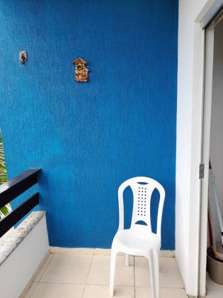 Casa 4/4 com suíte em  Buraquinho