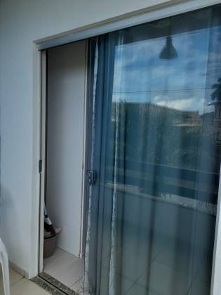 Casa 4/4 com suíte em  Buraquinho