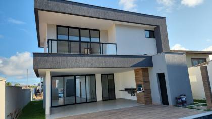 Casa em Buraquinho