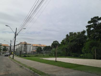 Reserva Parque 2/4 com suíte e varanda