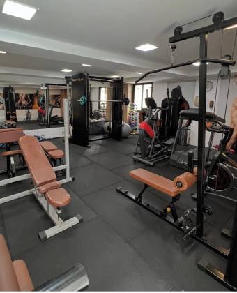 Pituba  3/4 com suíte/ varanda