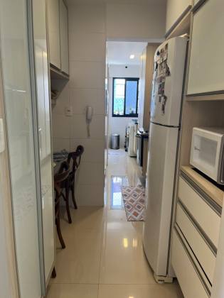 Pituba  3/4 com suíte/ varanda