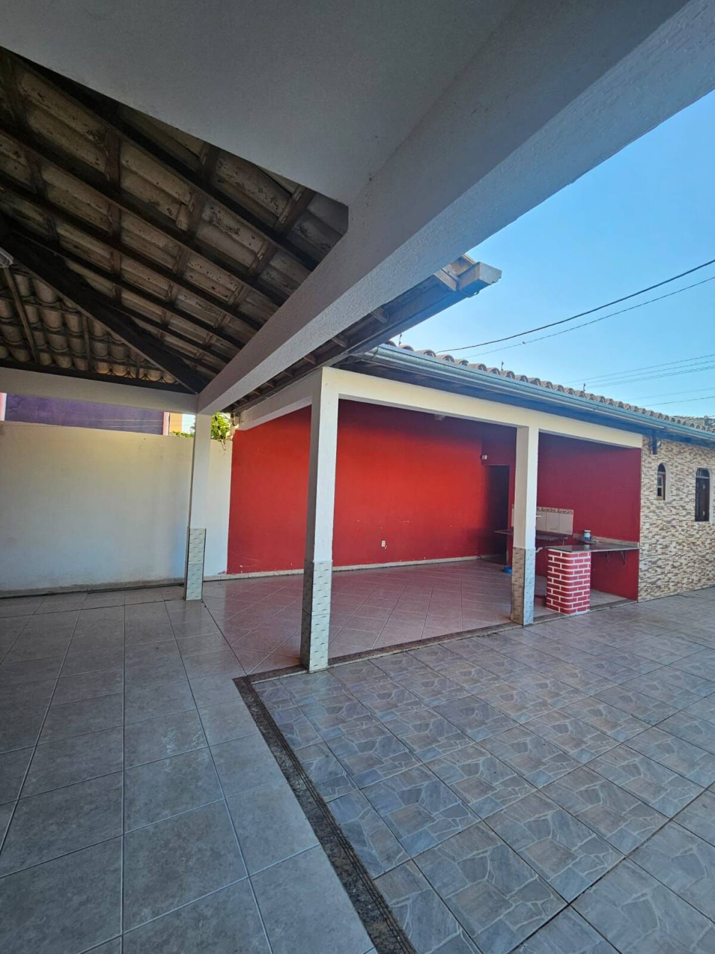 Casa em Arembepe  5/4 com suítes