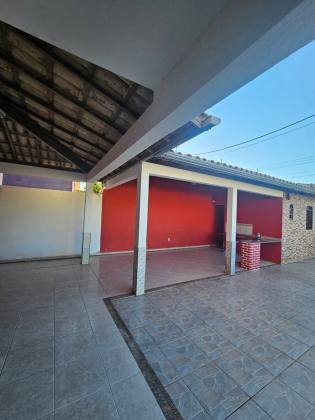 Casa em Arembepe  5/4 com suítes