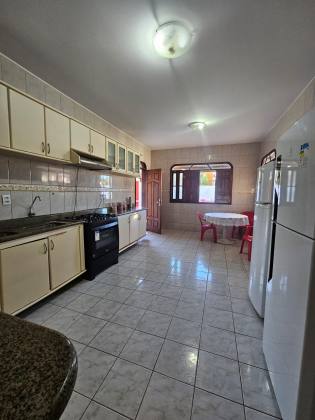 Casa em Arembepe  5/4 com suítes