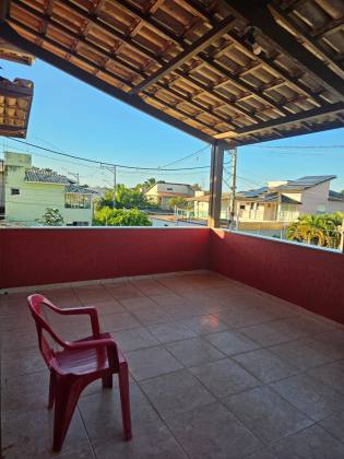 Casa em Arembepe  5/4 com suítes
