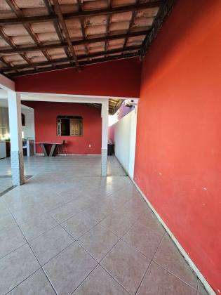 Casa em Arembepe  5/4 com suítes