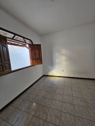 Casa em Arembepe  5/4 com suítes