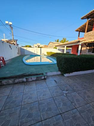 Casa em Arembepe  5/4 com suítes