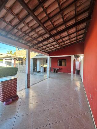 Casa em Arembepe  5/4 com suítes