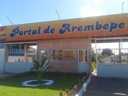 Casa em Arembepe  5/4 com suítes