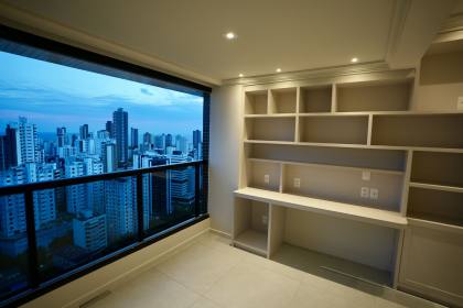 Graça 1/4 com suíte e closet