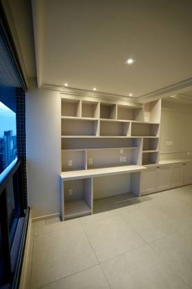 Graça 1/4 com suíte e closet