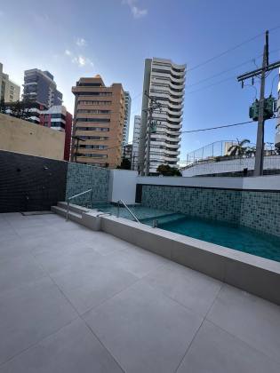 Graça 1/4 com suíte e closet