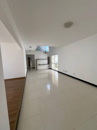CASA EM LAURO / PALM VILLE 5/4 com 05 suítes