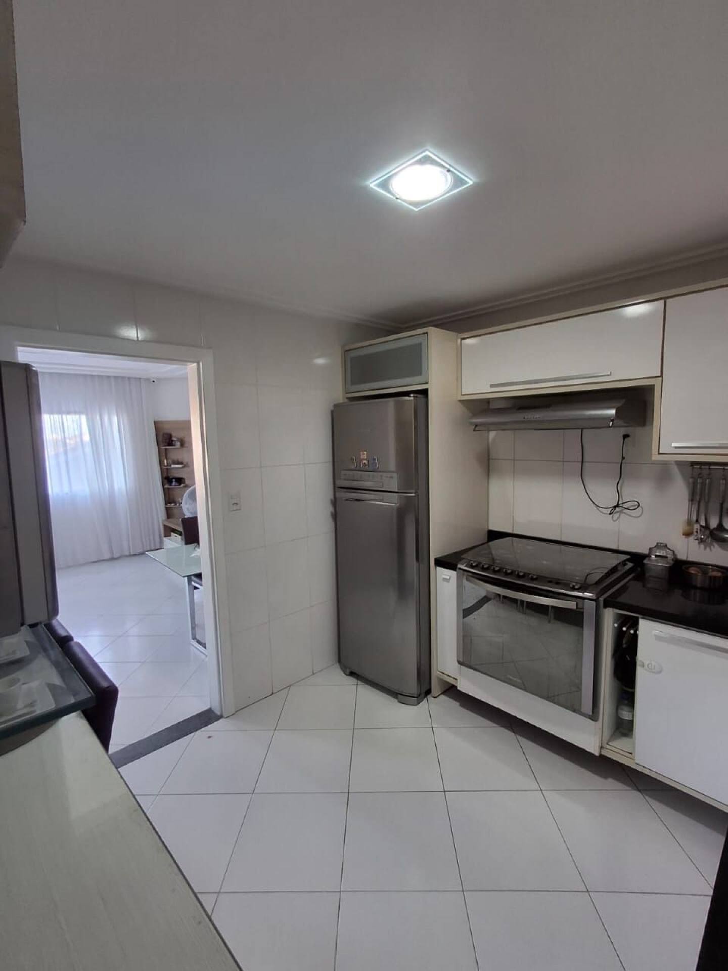 CASA  3/4 com 02 suítes