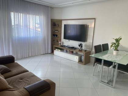 CASA  3/4 com 02 suítes