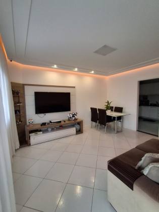 CASA  3/4 com 02 suítes