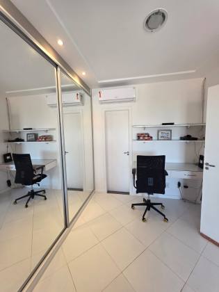 CASA  3/4 com 02 suítes