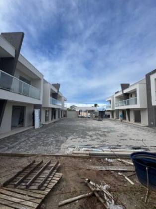 Casa Duplex  em Ipitanga