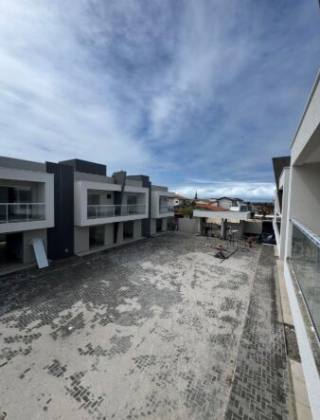 Casa Duplex  em Ipitanga