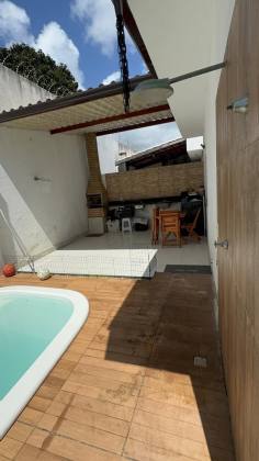 Casa  em  Abrantes 3/4 com suite