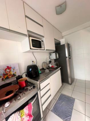 Citta Lauro de Freitas 2/4 com suíte