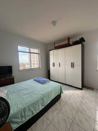 Nazaré 2/4 com dep e suíte e garagem