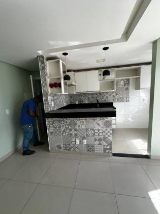 Residencial Salvador Norte 2/4 com suíte