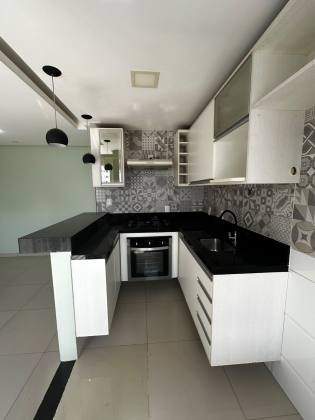 Residencial Salvador Norte 2/4 com suíte