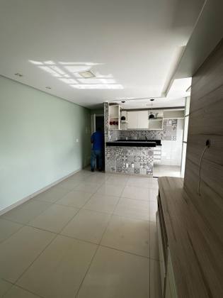 Residencial Salvador Norte 2/4 com suíte