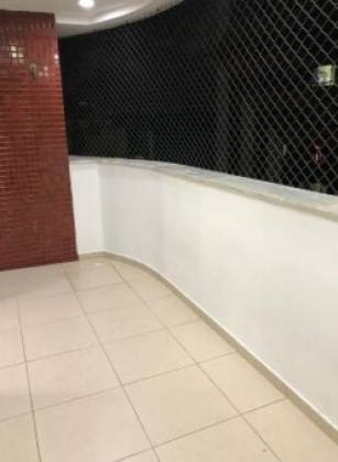 Varandas do Alto 2/4 com suite