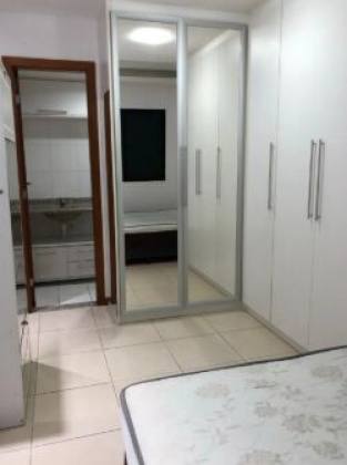 Varandas do Alto 2/4 com suite