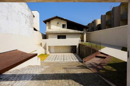Casa na Praia do Flamengo  5/4