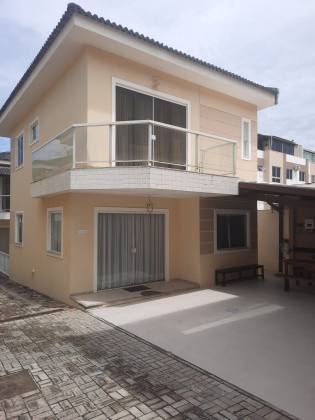 Casa em Ipitanga