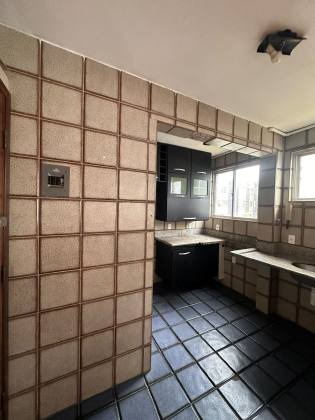 Barão do Rio Vermelho 2/4 com suíte