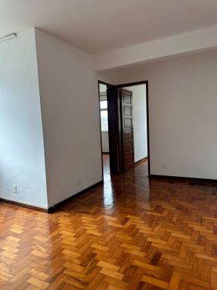 Barão do Rio Vermelho 2/4 com suíte