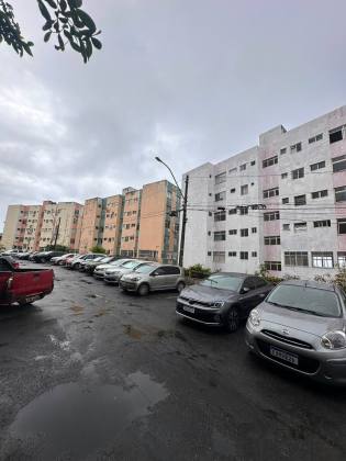 Barão do Rio Vermelho 2/4 com suíte