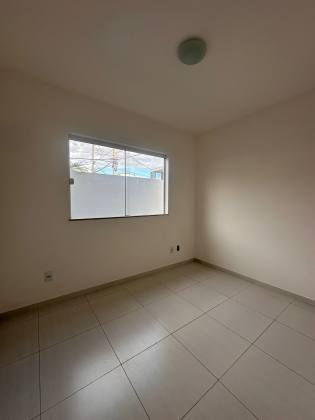 Casa em Ipitanga 4/4 com 03 suítes / Ipitanga Summer